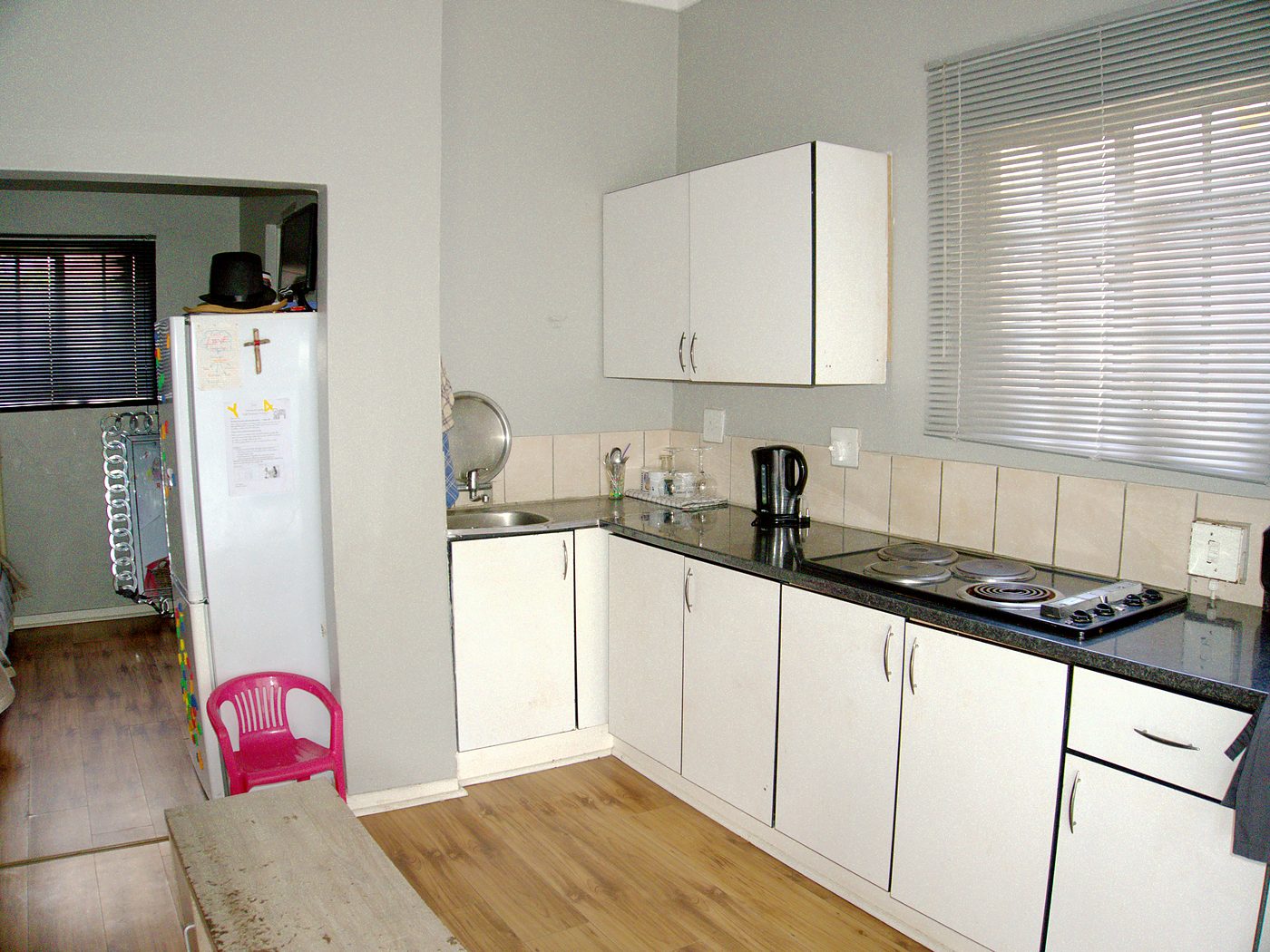 Room 10 at @270 Hay