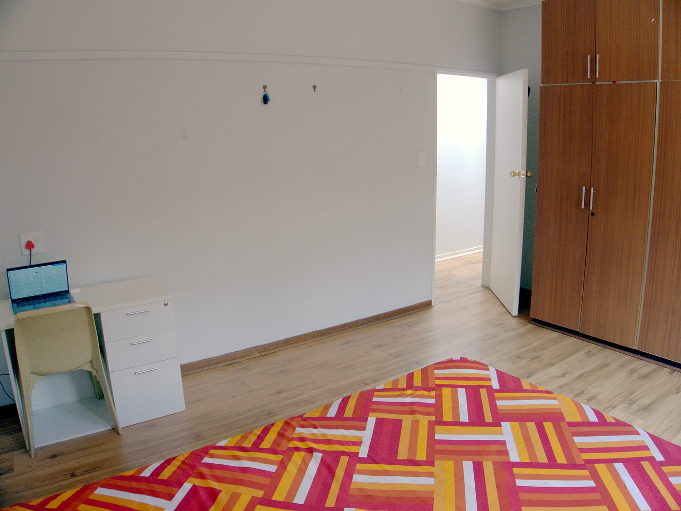 Room 8 at @270 Hay
