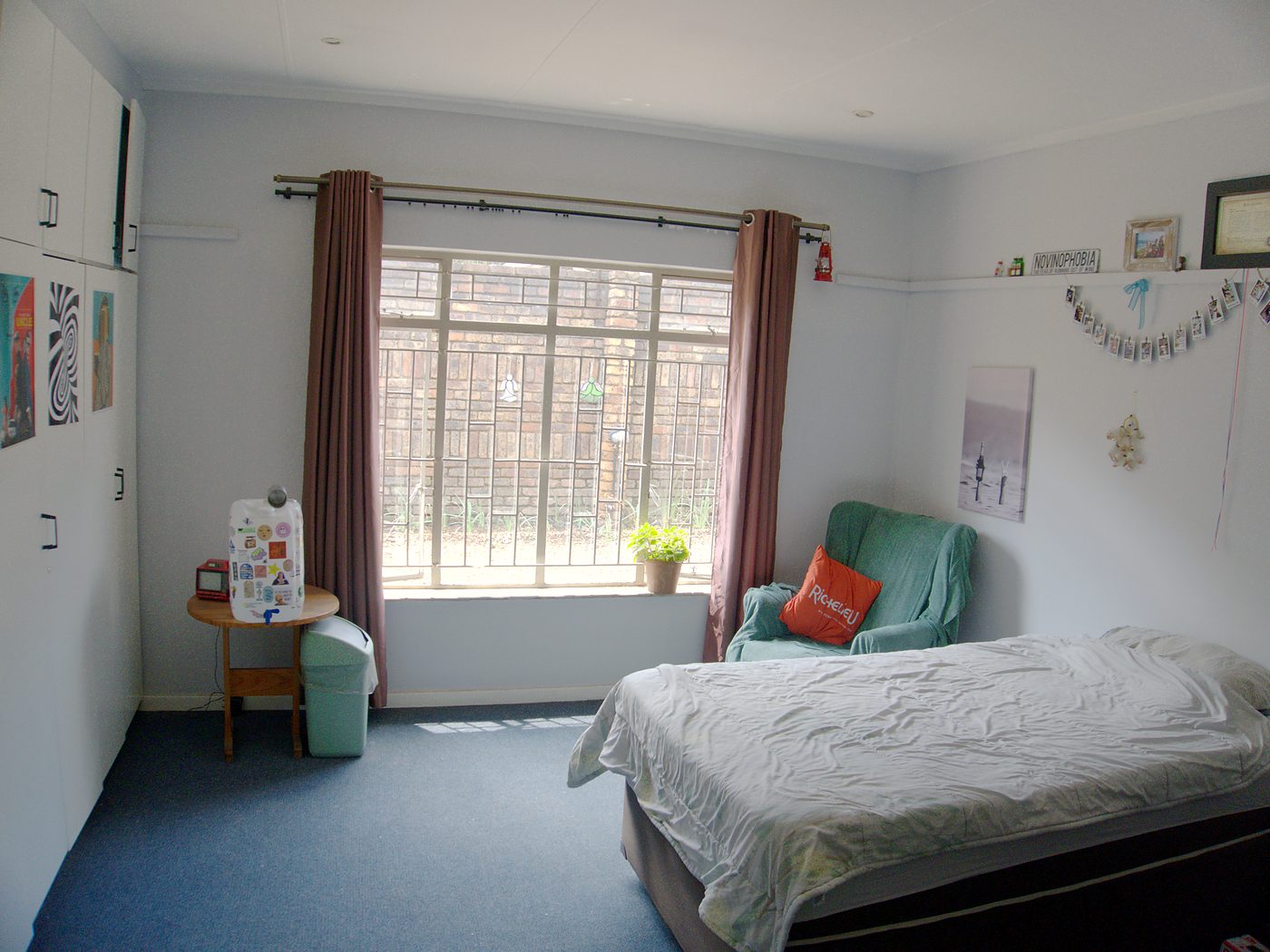 Room 9 at @270 Hay