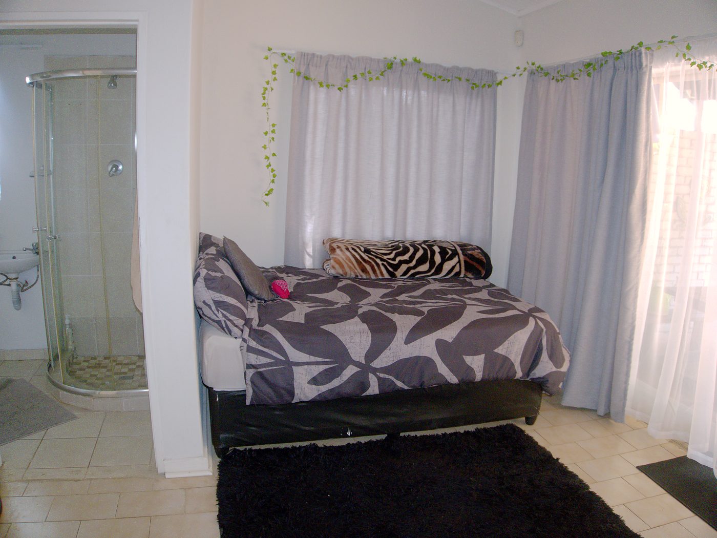 Room 1 at @61 Mackenzie