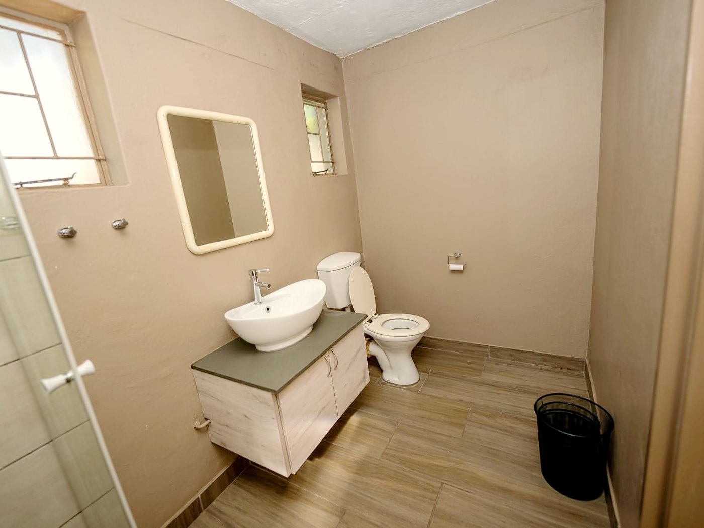 Room 2 at @231 William