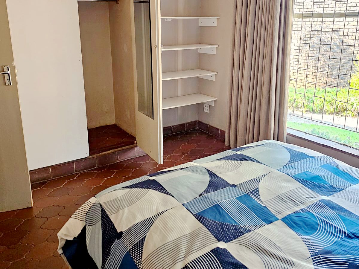 Room 4 at @231 William