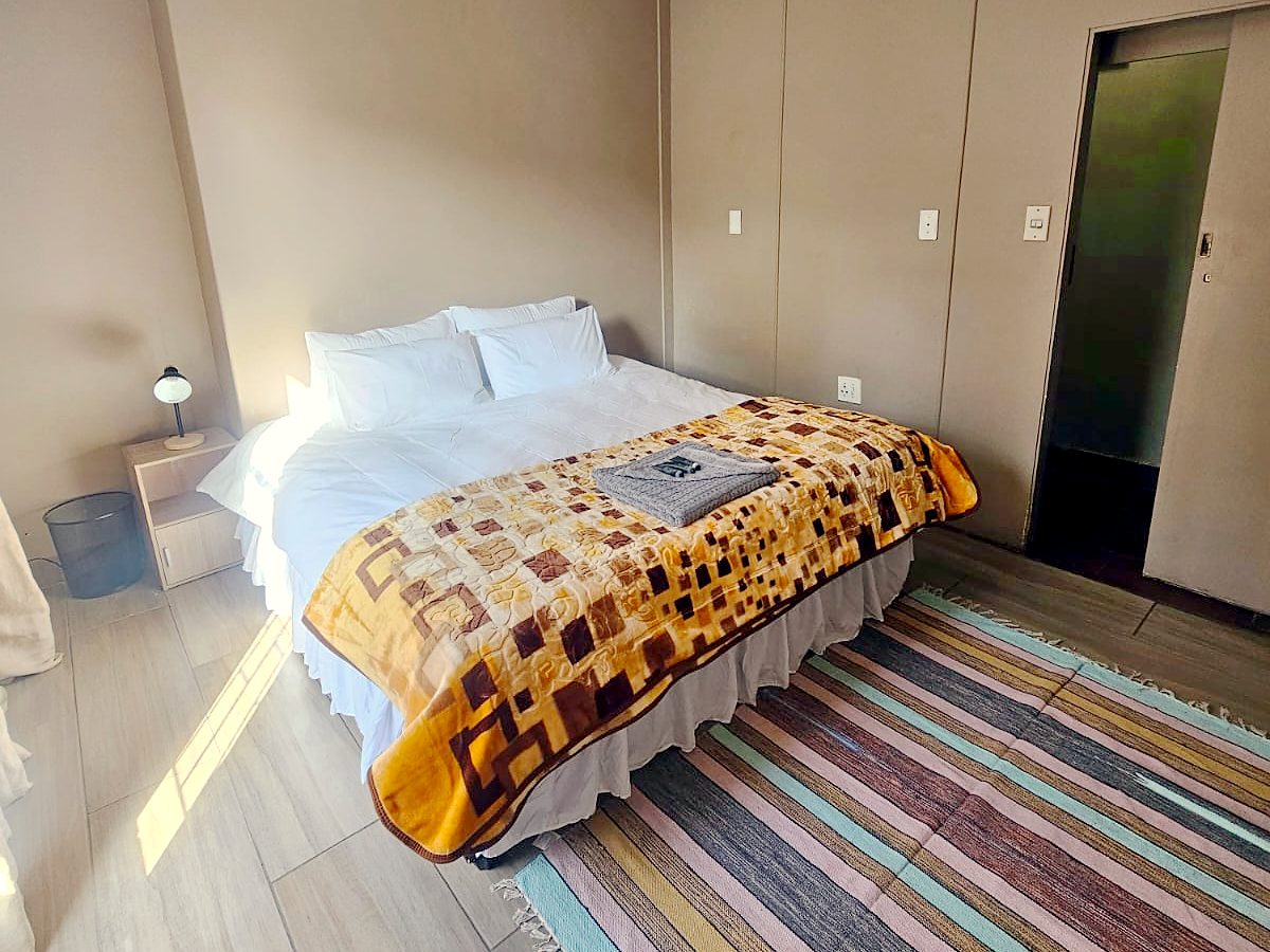 Room 5 at @231 William