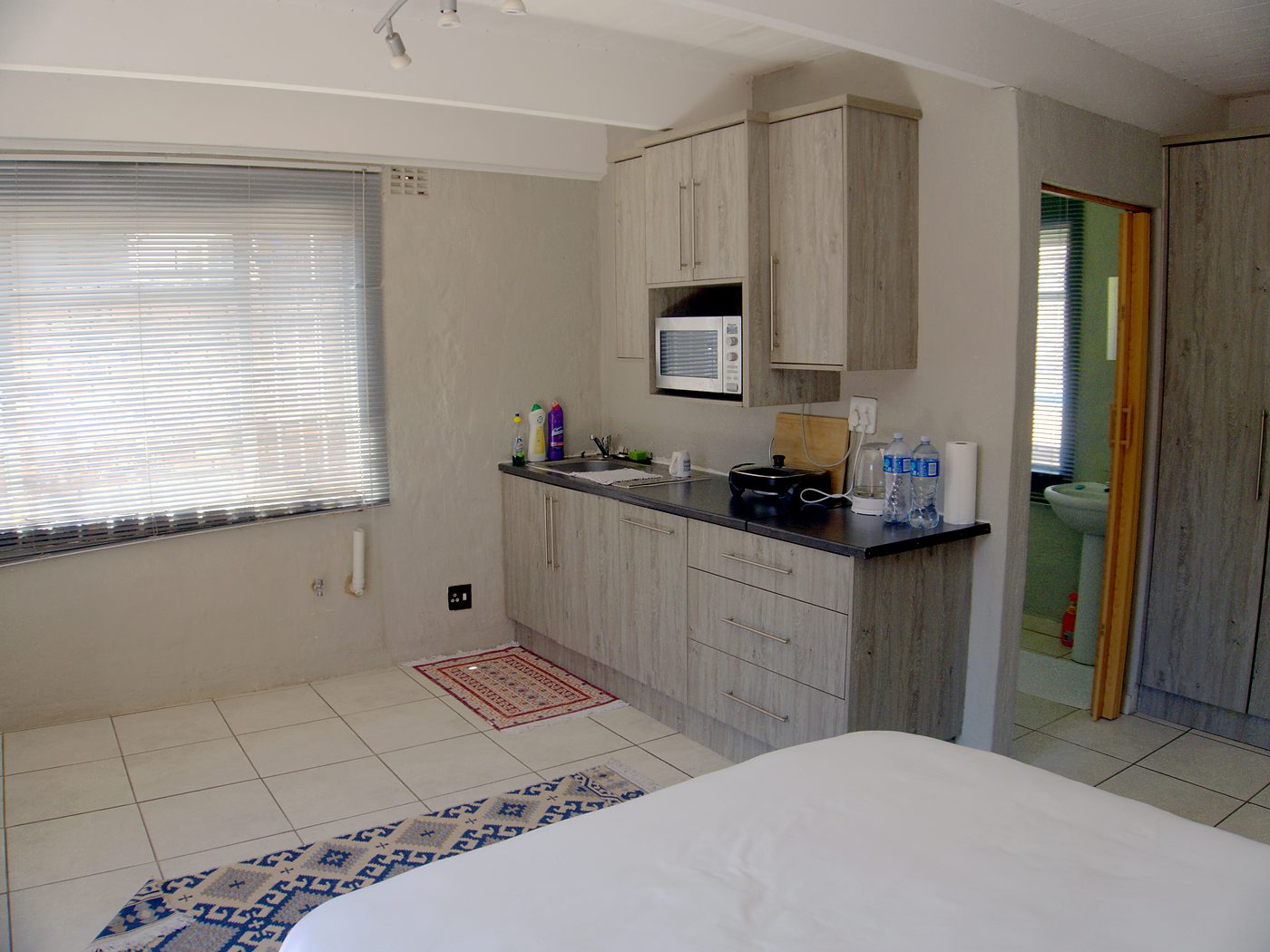 Room 7 at @231 William